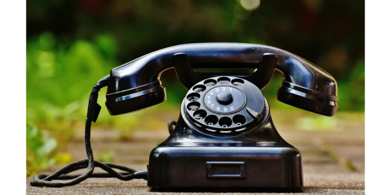 phone old year built 1955 bakelite 163007